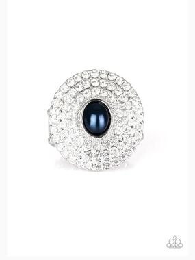Royal Ranking Blue Ring Bling Paparazzi Silver Midnight Cabochon Halo Ring